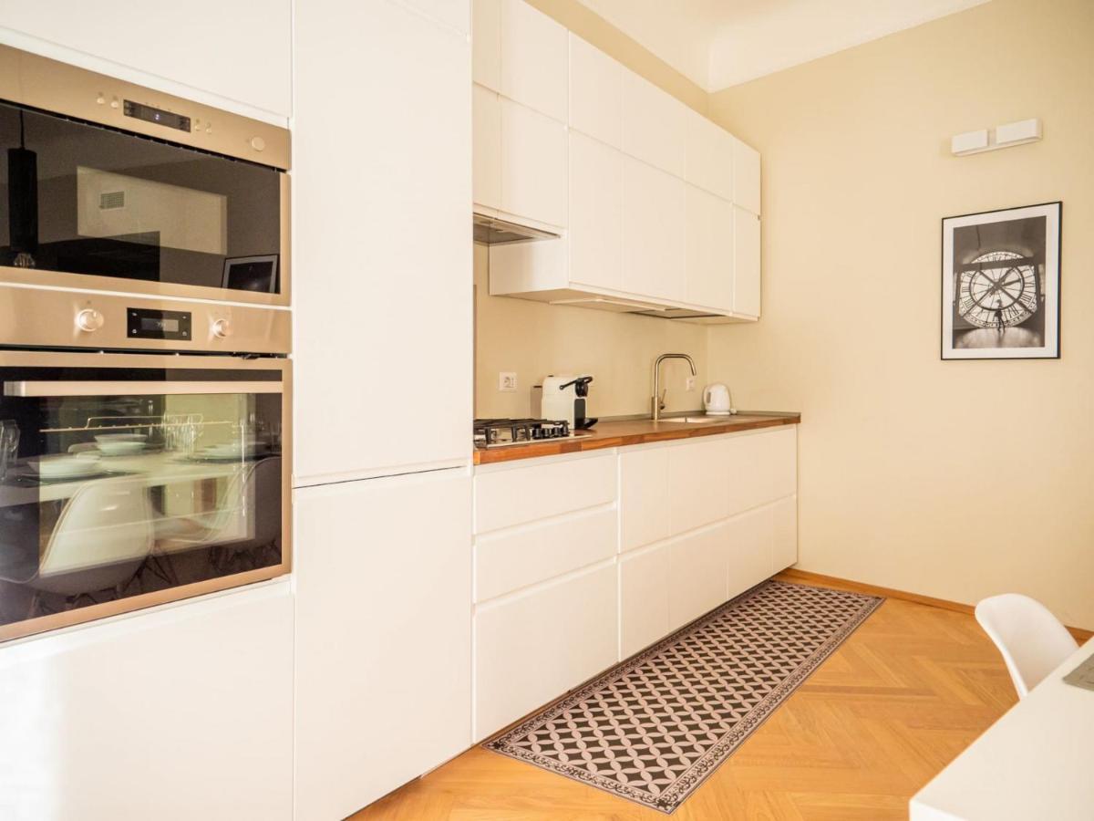 The Best Rent - Cozy Two-Bedrooms Apartment In Pasteur District Milano Eksteriør billede